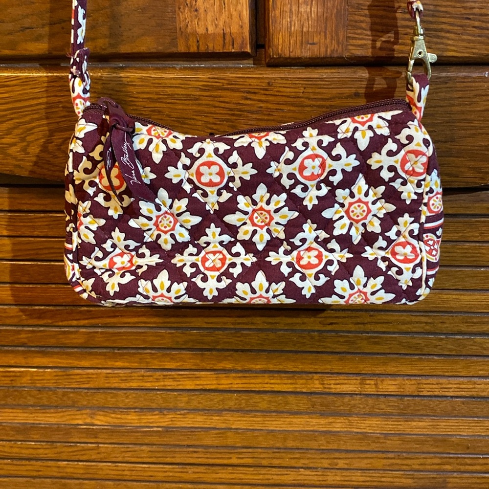 Vera Bradley Retired Medallion Pattern Handbag